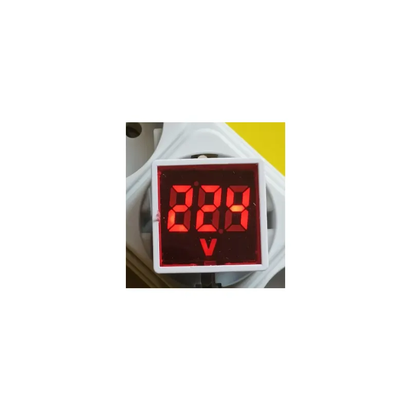 Вольтметр в розетку 6710 